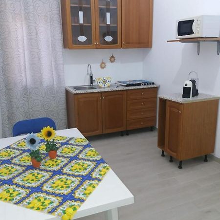 Casa The Life Apartment Трапани Екстериор снимка